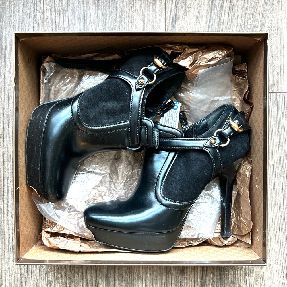 GUCCI Black Patent Leather Platform Ankle Booties | 38.5 - Picture 12 of 12